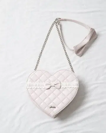 pium 사다리 리본 퀼팅 하트 백