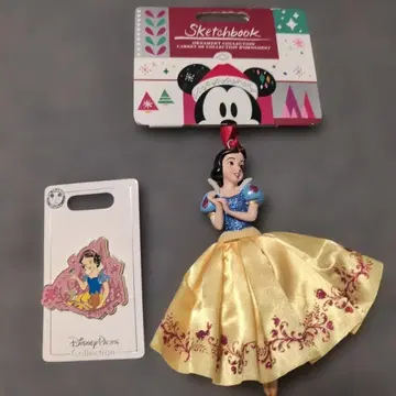 미사용 택 포함 디즈니 스토어 백설공주 오너먼트 상하이 핀 배지