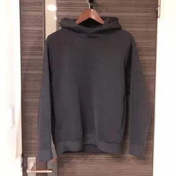 UNIQLO 울트라 스트레치 드라이 맨투맨 풀 후드티 다크 그레이