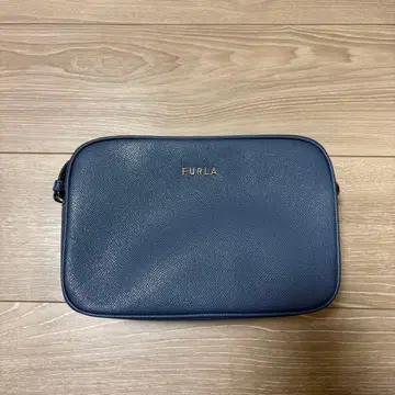 FURLA 백