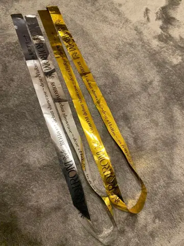 ROIROM 은색 테이프 2개