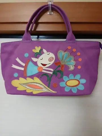 알베로베로 돼지꽃 백