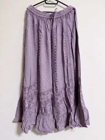 스모크 핑크/자수 롱 스커트