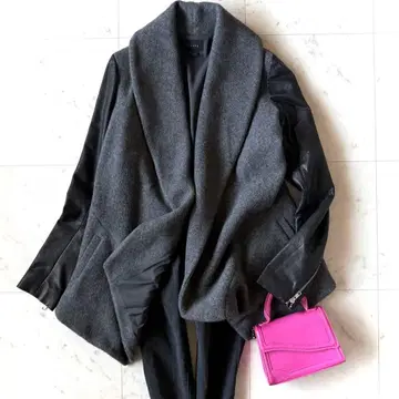 새상품급 띠어리 theory 가죽 절개 울 가운 자켓 헴라인