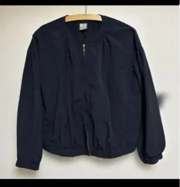 바스락 지퍼 달린 캐주얼 자켓