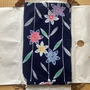 꽃무늬 유카타 네이비 컬러 프로의 손바느질 제작 [ 새상품 미사용 ]