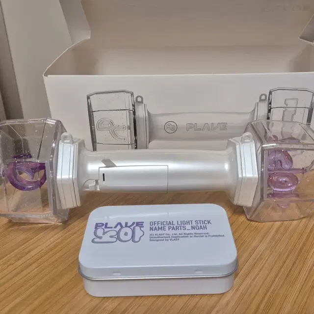 플레이브 응원봉 (+한노아 파츠)