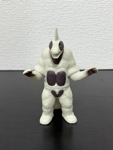 울트라 괴수 시리즈 스노우곤 500 시리즈 단종