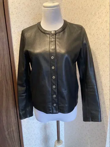 새상품급 블랙 가죽 자켓