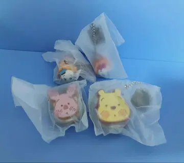 누이빵 디즈니 미니어처 키체인 4종 가챠