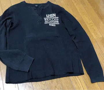 AVIREX 네이비 헨리넥 USN TOP GUN