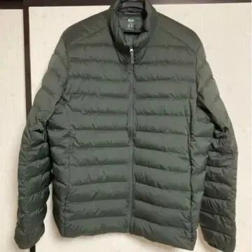 새상품 유니클로 울트라 라이트다운 블랙 그린 자켓 L 사이즈