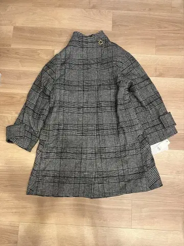 [ 미사용 새상품 ] 셀포드 바리에이션 A라인 미들 코트