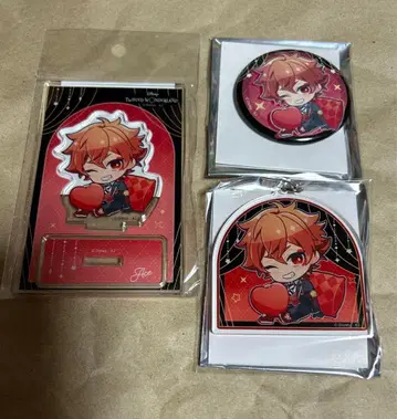 트위스테 에이스 쿠션 아크릴 스탠드 아크릴 키링 캔뱃지 세트