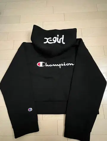 X-girl x Champion 콜라보 숏 기장 후드티