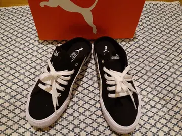 PUMA 블랙/화이트 스니커즈