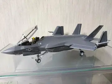 타미야 1/72 F-35C 라이트닝 II 완성품