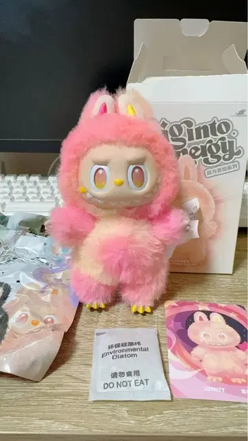 정품 POPMART 러브브 에너지 LOYALTY 팝마트