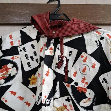 칼 헬무트 카드놀이 토끼 패턴 후드 부착 긴팔 셔츠