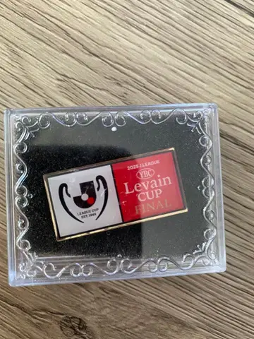 Levain Cup FINAL 기념 핀 배지 2025