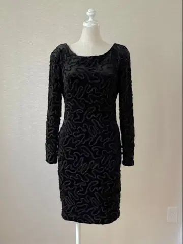 MELROSE 멜로즈 벨로아 블랙 원피스