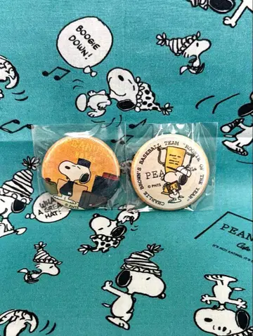 스누피 피넛 카페 한정판 캔뱃지 시크릿 2종 세트