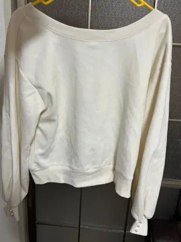 토코 클로젯 뒤 리본 풀오버