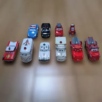 카즈 토미카 레스큐 타입의 맥퀸들, 미터 표정 다름! 10대 세트