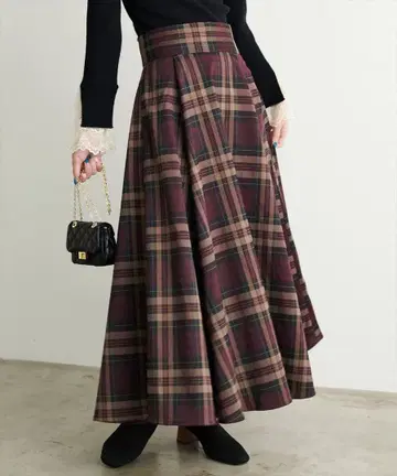 natural couture 서큘러 체크 스커트