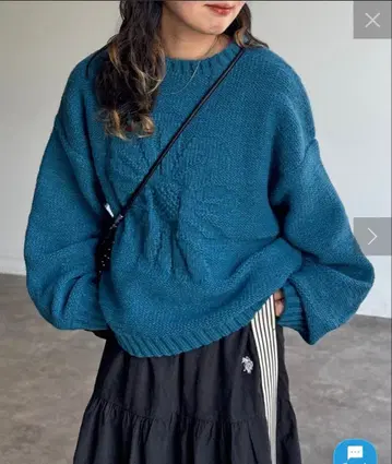 CPCM 동일 컬러 꽃 패턴 자카드 니트