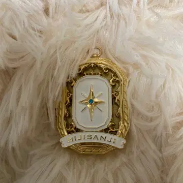 카나에 ChroNoiR 펜던트