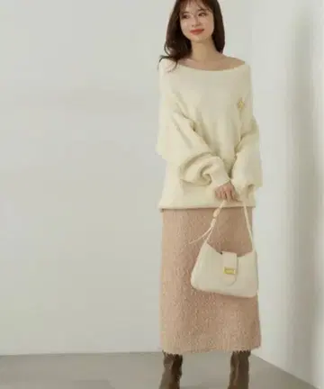 새상품급 프로포션 바디 드레싱 3D 레이스 타이트 스커트 베이지 PS