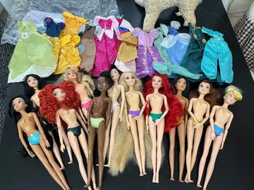 인형 14체와 의상 15착 세트 디즈니