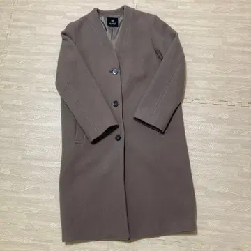 새상품급 나노 유니버스 노카라 코트