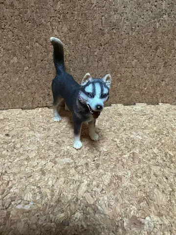 허스키 피규어 약 10cm