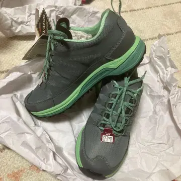 mont-bell 트레일랜더 여성용 22.5 고어텍스