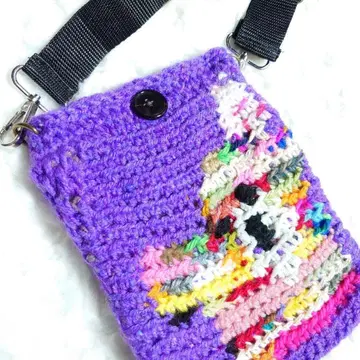 66. 모자이크 곰돌이 숄더백