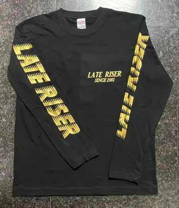 레이트 라이저(LATE RISER) 블랙 롱T