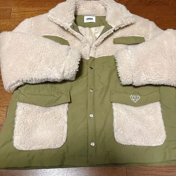 HTH 보아 자켓 그린/베이지