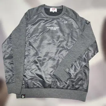 MASTER BUNNY EDITION 그레이 스웨터