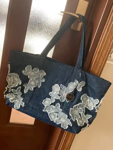 마이클코어스 데님 블루 토트백