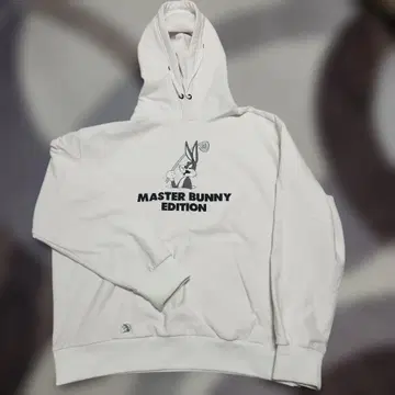 MASTER BUNNY x LOONEY TUNES 콜라보 후드티