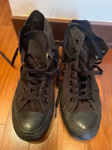 Converse 블랙 하이컷 스니커즈