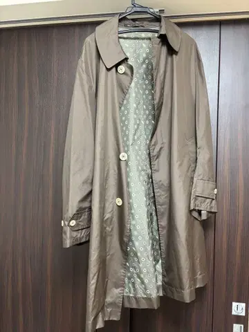 브라운 스텐카라 코트