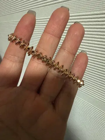 핑크 골드 스터드 디자인 팔찌