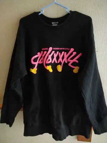 갤럭시 블랙 맨투맨 L