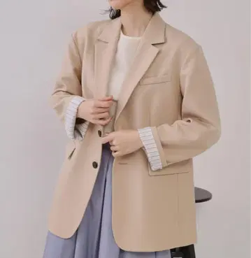 베이지 테일러드 자켓 택 포함 새상품