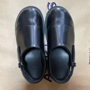 UNIQLO 블랙 사보 클로그 샌들