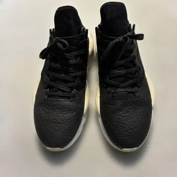 블랙 가죽 하이컷 스니커즈