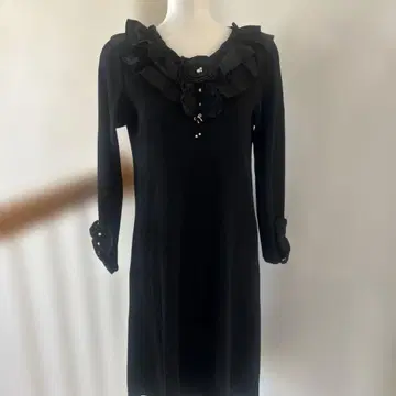 슈퍼 뷰티 프릴 달린 블랙 무릎 기장 원피스